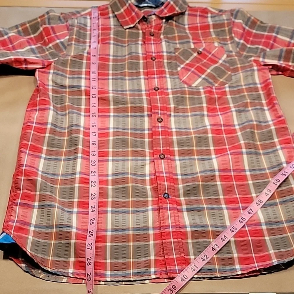 The North Face Size M Seersucker Red, White, Blue & Taupe Button Down Shirt